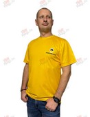 Футболка с логотипом